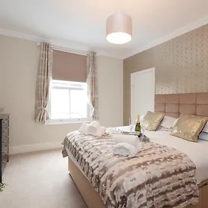 https://city-central-house.yorkshirehotels.net